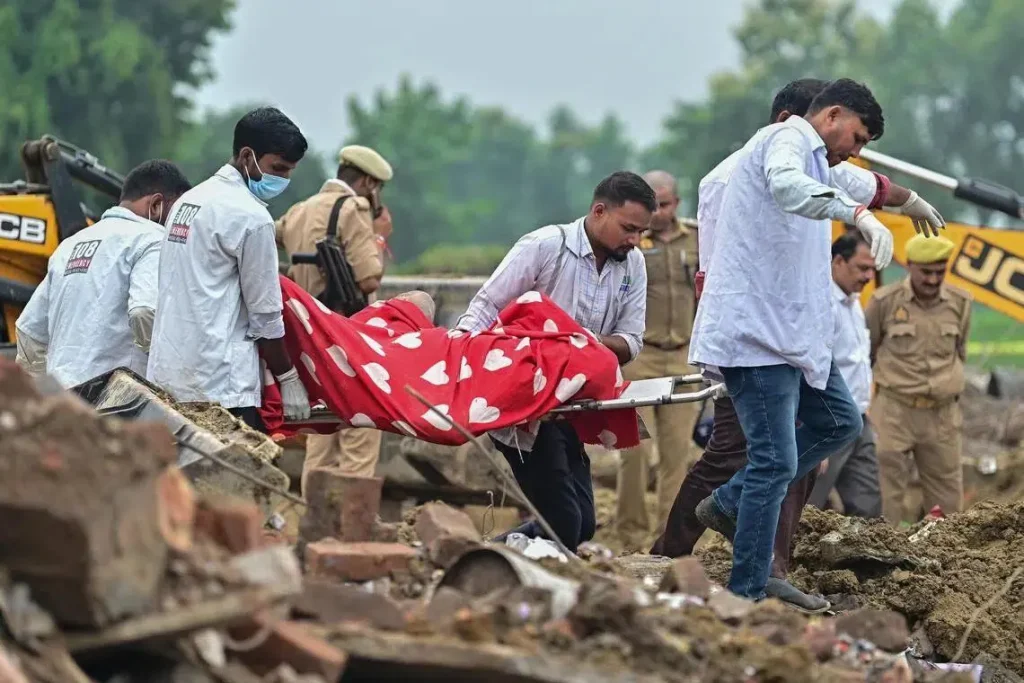 Explosion at India firecracker factory kills 11 Explosion at India firecracker factory kills 11
