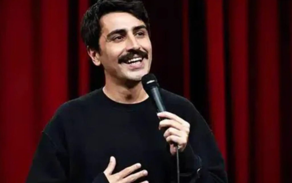Stand-up comic released after being convicted of insulting Erdoğan