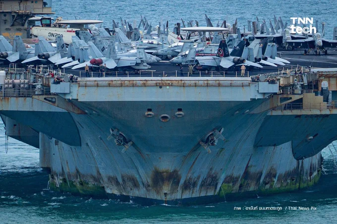 Abraham Lincoln Docks in Thailand After 286 Days at Sea USS Abraham Lincoln Docks in Thailand After 286 Days at Sea