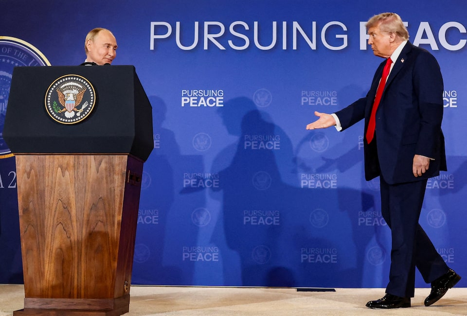 Trump signs sweeping Russia sanctions bill