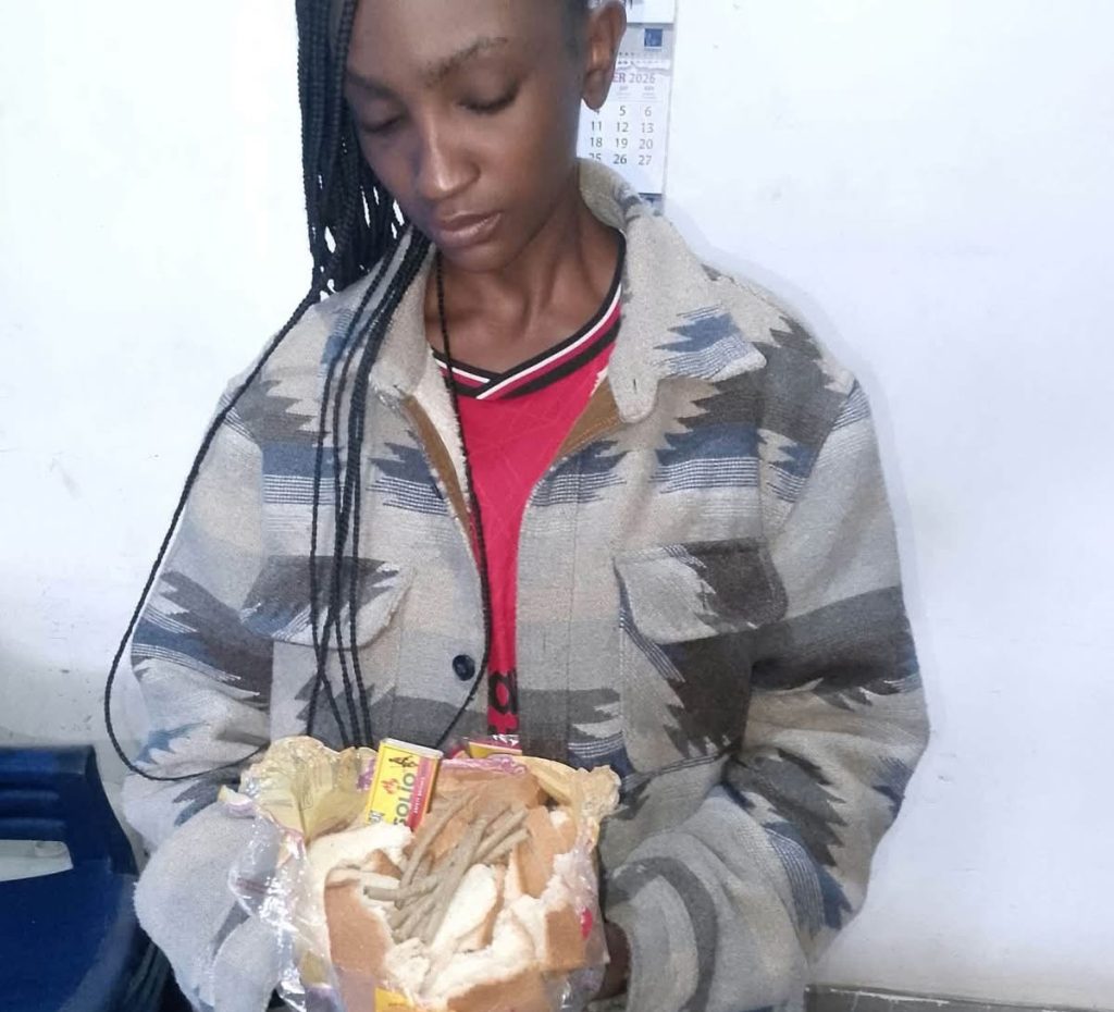Peddler arrested while delivering bhang concealed in bread to suspect in custody in Buruburu