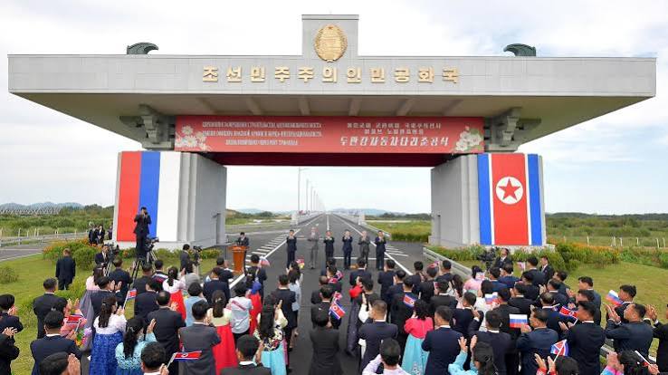 North Korea and Russia open first road bridge linking both countries North Korea and Russia open first road bridge linking both countries