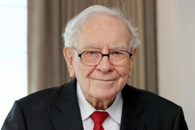 Warren Buffett steps down as chairman of Berkshire Hathaway Warren Buffett steps down as chairman of Berkshire Hathaway