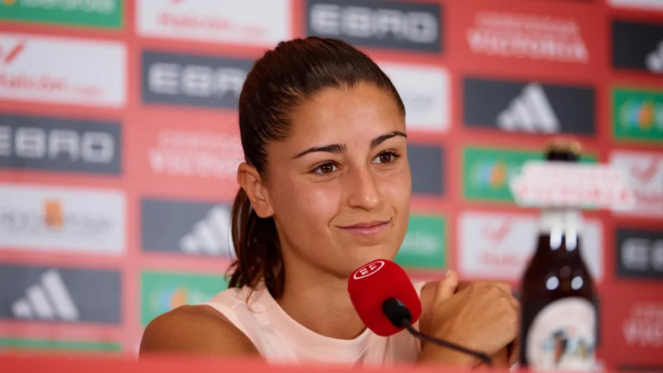 Jana Fernández Siblings: Get to Know Pau Fernández