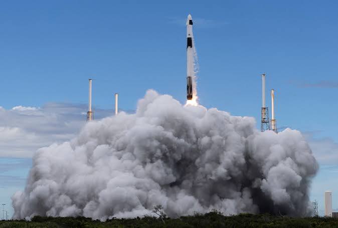 Trump purchased up to $5 million of SpaceX bonds days before major space order Trump purchased up to $5 million of SpaceX bonds days before major space order
