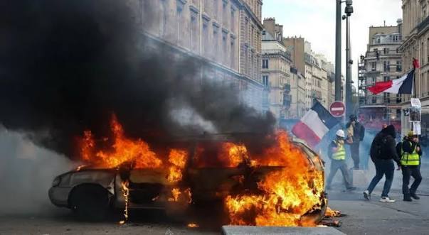Macron accuses foreign leaders of exploiting French riots Macron accuses foreign leaders of exploiting French riots