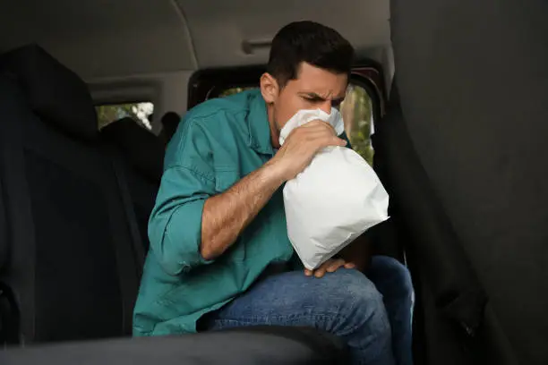 How to Avoid Vomiting While Travelling How to Avoid Vomiting While Travelling