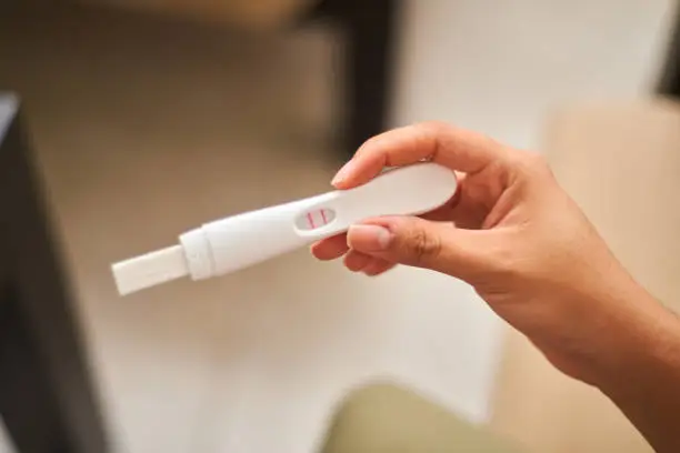 How to Read a Pregnancy Test Kit How to Read a Pregnancy Test Kit